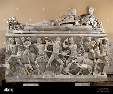 Le sarcophage de la chasse à courre! Une ode passionnée à l'art gallo-romain et aux plaisirs aristocratiques ?