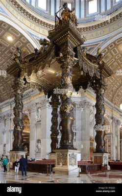 Le Ciborium de San Pietro in Vaticano: Un chef-d'œuvre byzantin en argent repoussé !